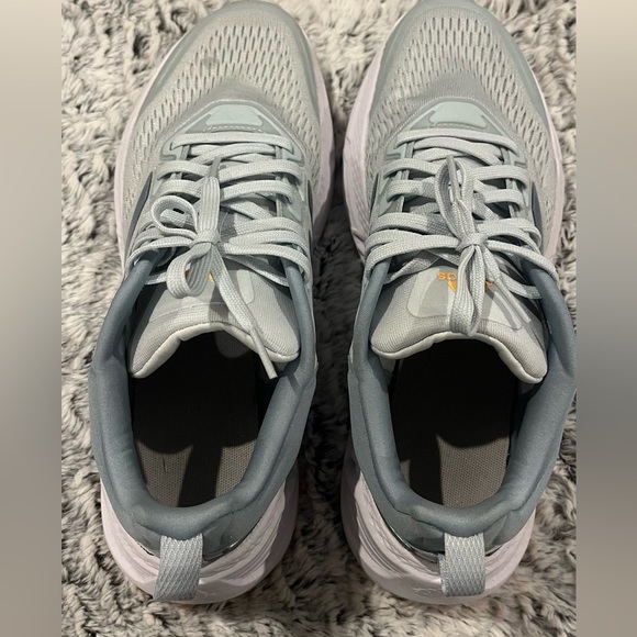 EUC Adidas Questar running shoe. Size 10. Sage green/gray. - Picture 2 of 6